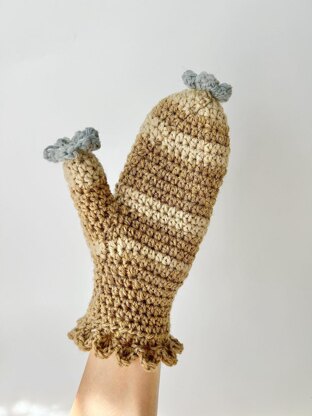 Flower point Mittens