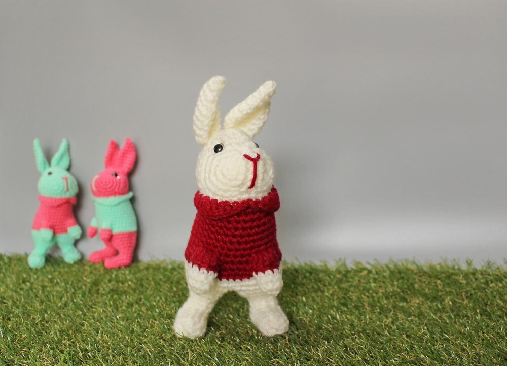 3月うさぎ（March Hare） Crochet pattern by piggiesagogo | LoveCrafts