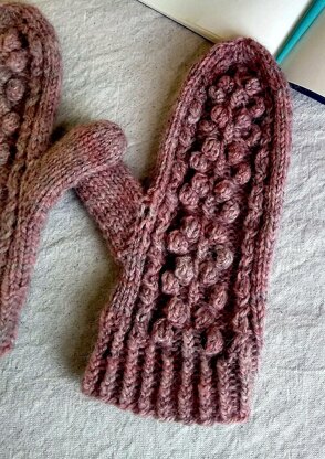 Hawthorn Mittens