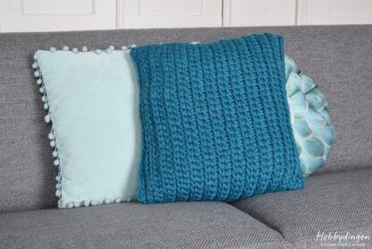 Love Wool Pillow