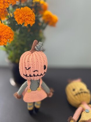 PUMPKIN GIRL- CROCHET PATTERN