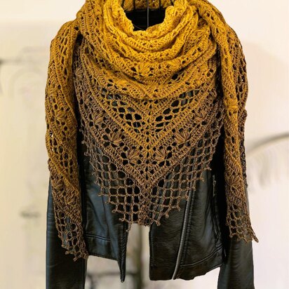 Triangular Scarf "Chaldene"