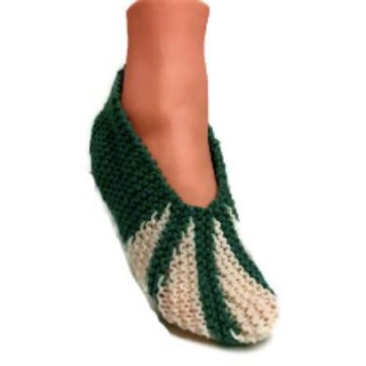 Caracolito Knit Slippers - knitting pattern