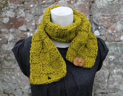 Lion Brand Wool Ease Thick & Quick Lemongrass Scarf