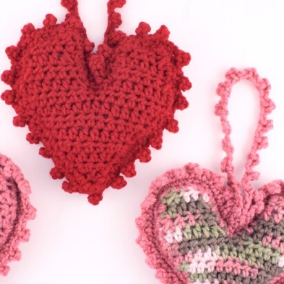 Sweet Heart Sachet in Red Heart Super Saver Economy Solids - WR1742
