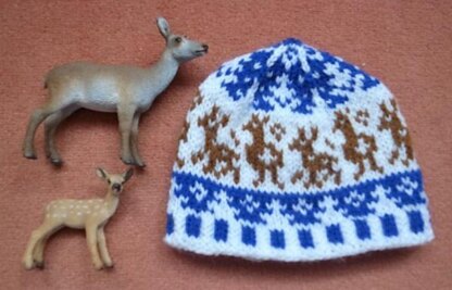 Little snow roe deer beanie