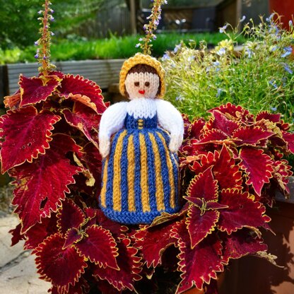 Finland National Costume Doll Knitting Pattern - Toy Knitting Pattern.