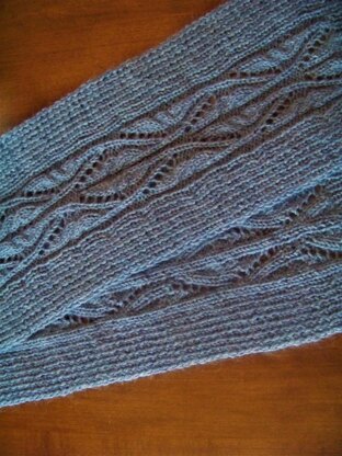 Lace and Cable Scarf