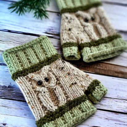 Owl Fingerless Gloves - knitting pattern