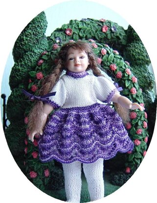 1:12th scale Girls Lace dress with puff sleeves