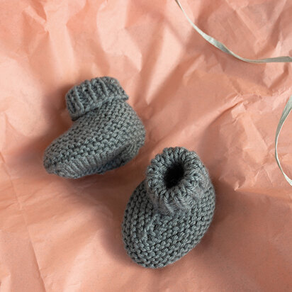 Hush Bootees in Rowan Baby Cashsoft Merino (EN) - RB002-00011-ENP - Downloadable PDF