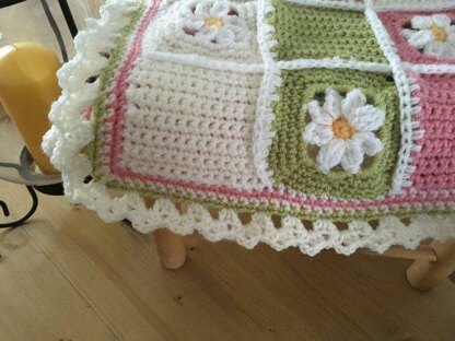 Daisy Baby Blanket