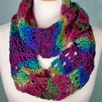 Unforgettable Waves Cowl