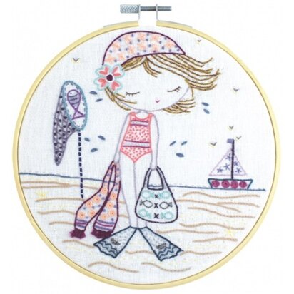 Un Chat Dans L'Aiguille When Salomé Goes to the Beach Embroidery Kit - Sold Without Hoop