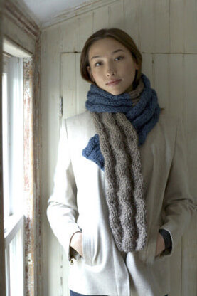 Reversible Cabled Scarf in Lion Brand Wool-Ease Thick & Quick - 60564AD