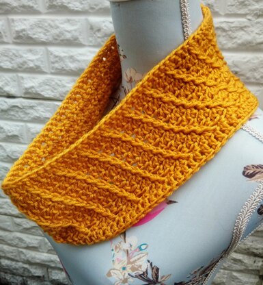 Spiral Cowl