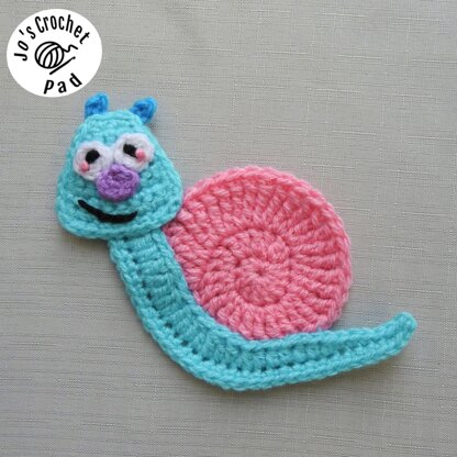 Snail Applique/Embellishment Crochet * Snail, Garden Bugs collection including free base square pattern