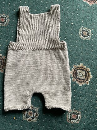 "Florence Dungarees" - Dungarees Knitting Pattern in Debbie Bliss Baby Cashmerino - CMC12