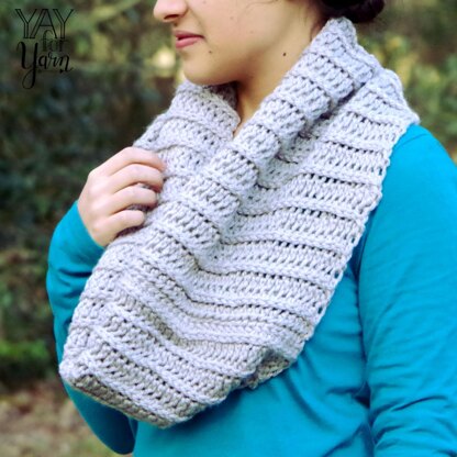 Knit-Look Crochet Cowl