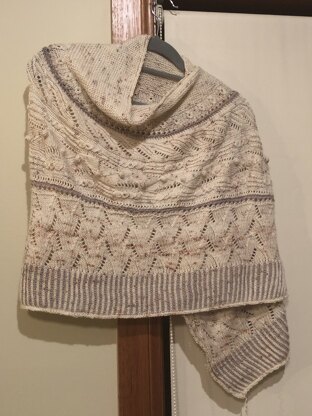 Clair de Lune Shawl in 'Modern Fair Isle'