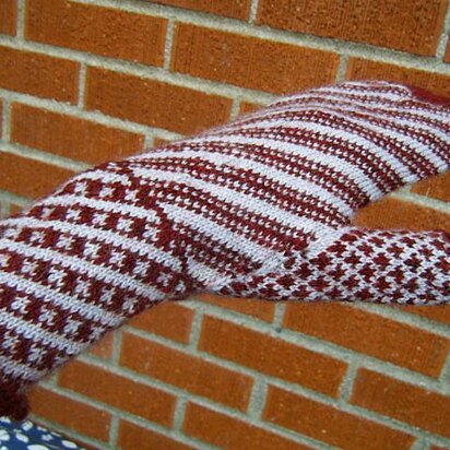 Spiral Mittens - knitting pattern