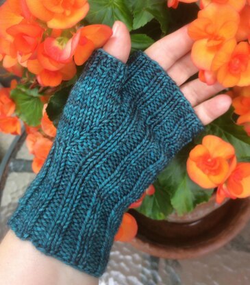 Smokestack Fingerless Mitts