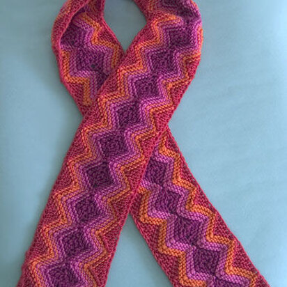 Multi-Angle Modular Scarf in Artyarns Supermerino - P67