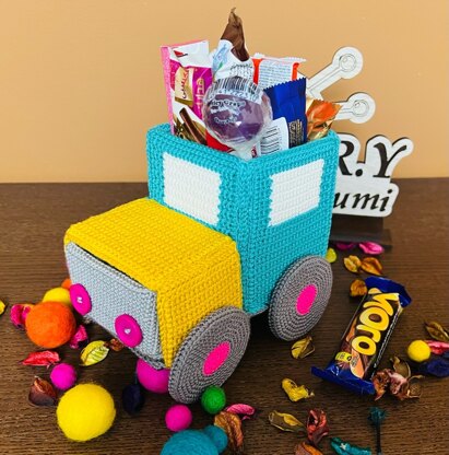 Amigurumi happiness truck