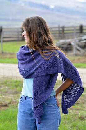 The Midnight Sun Shawl