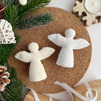 Christmas crochet angel ornament no sew amigurumi pattern