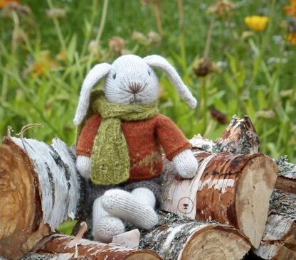 Cozy sweater collection for dolls