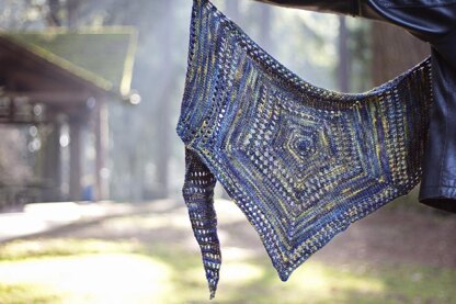 Lustrare Shawl