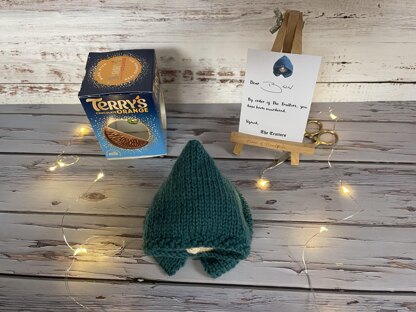 The Traitors Inspired Chocolate Orange Cover Knitting Pattern