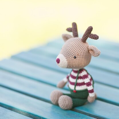 Amigurumi reindeer