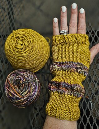 Ribbed & Ruched Gloves