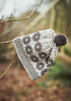 Daystar Hat in Rowan Alpaca Soft DK (Fr) - Downloadable PDF