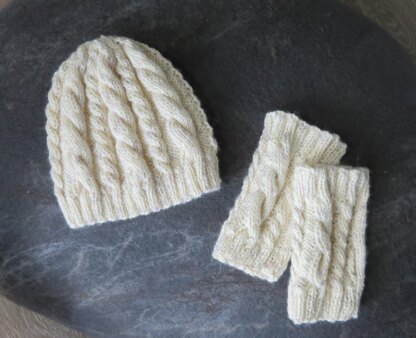 Quick Cable Fingerless Gloves