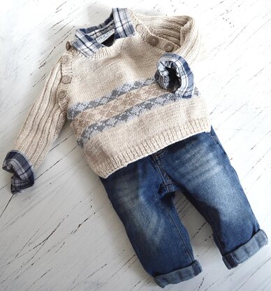 Trendy little man's sweater P091