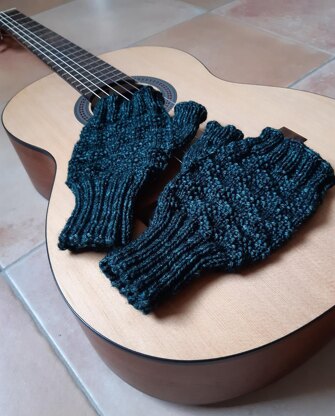 Tartanesque mitts