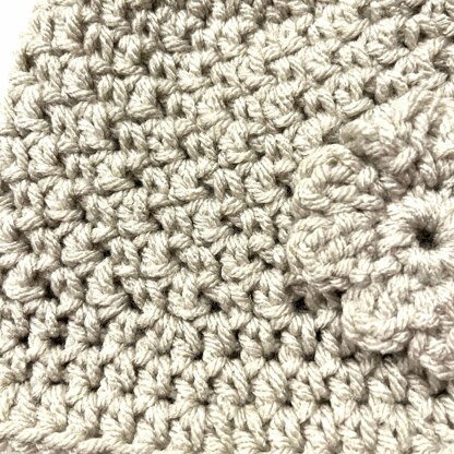 Seed Stitch Baby Cloche Hat