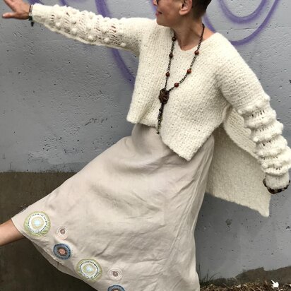 Dressed In White Tunic-Sweater - knitting pattern