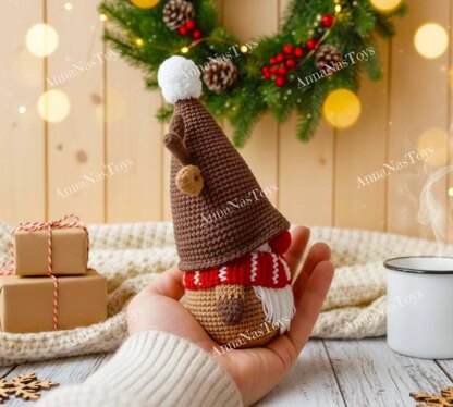 Gnome Christmas deer