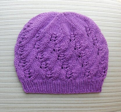 Hat with Diagonal Lacy Leaves