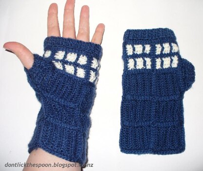 T.A.R.D.I.S. – Inspired Fingerless Gloves (Doctor Who)