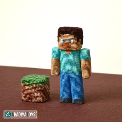 Steve from "Minecraft" by AradiyaToys