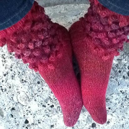 Pig's Tail Socks - knitting pattern