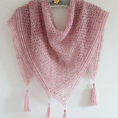 Diamonds and Tassels Shawl