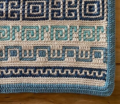 Apollo Mosaic Crochet Placemat / Runner