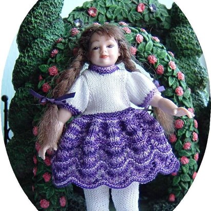 1:12th scale Girls Lace dress with puff sleeves