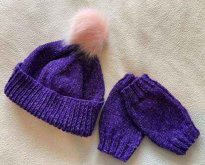 Simple Hat & Wrist Warmers